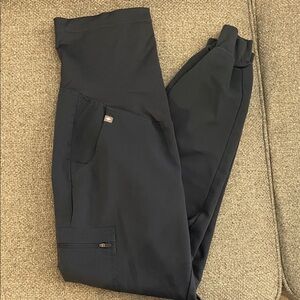 Figs Maternity Scrub Joggers with Pocket